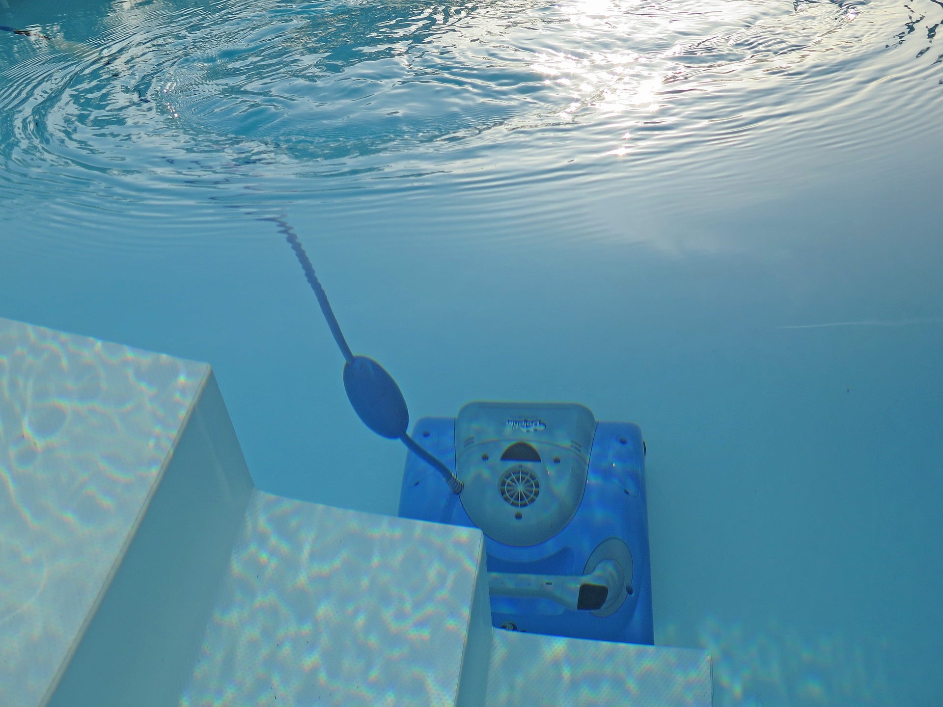 Quel robot de piscine choisir pour votre piscine ?
