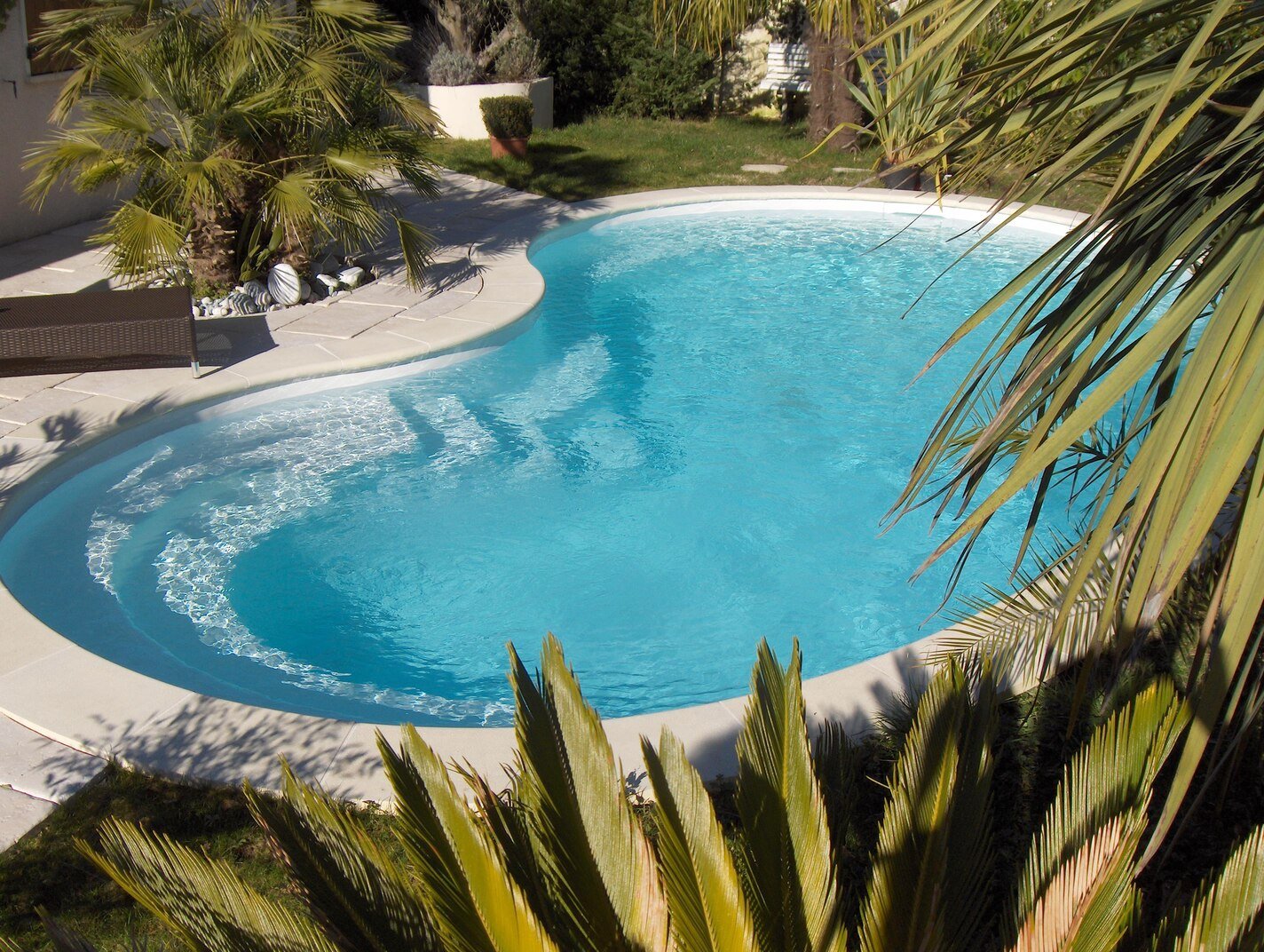 4 good reasons to build your own pool