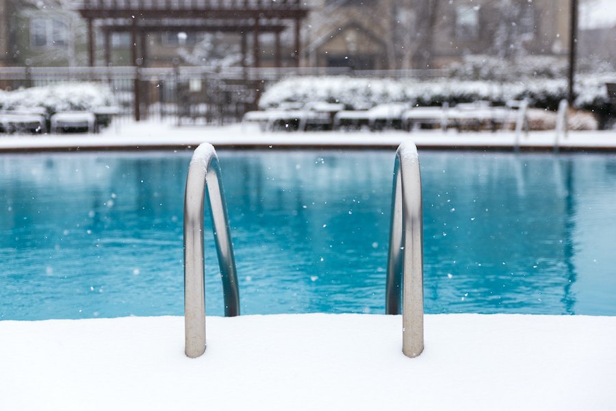 Comment bien réussir l’hivernage de sa piscine creusée